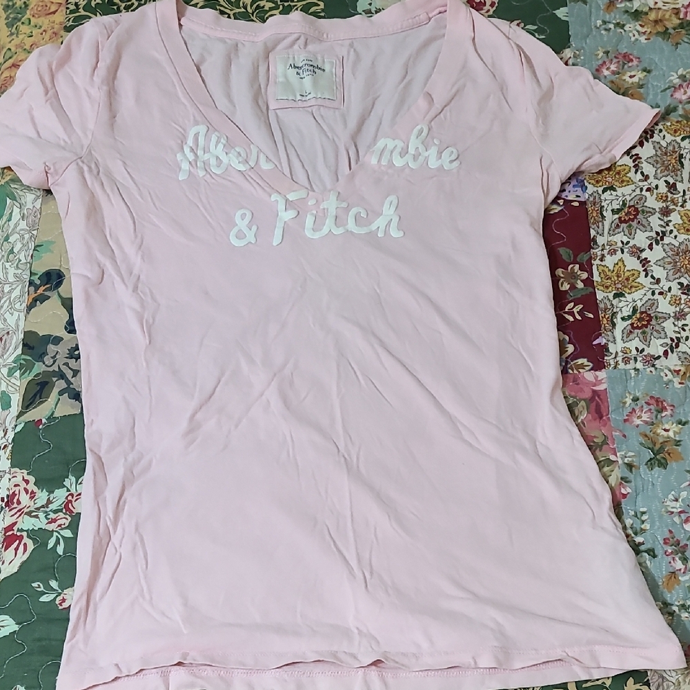 Abercrombie & Fitch Pink Fitted Short Sleeve T-Shirt